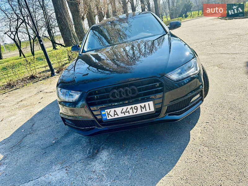 Седан Audi A4 2014 в Киеве