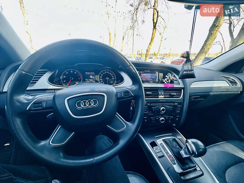 Седан Audi A4 2014 в Киеве