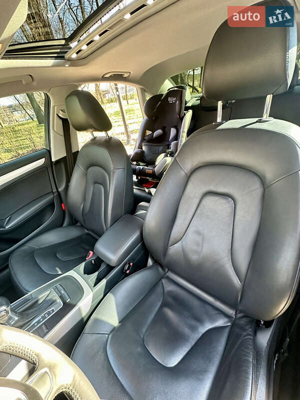 Седан Audi A4 2014 в Киеве