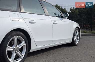 Універсал Audi A4 2013 в 