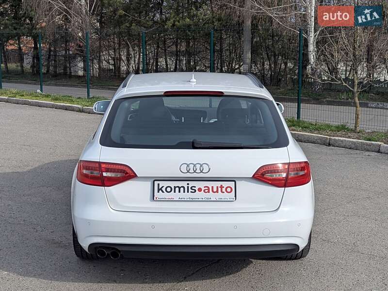 Универсал Audi A4 2013 в Хмельницком