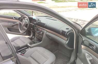 Универсал Audi A4 2001 в 