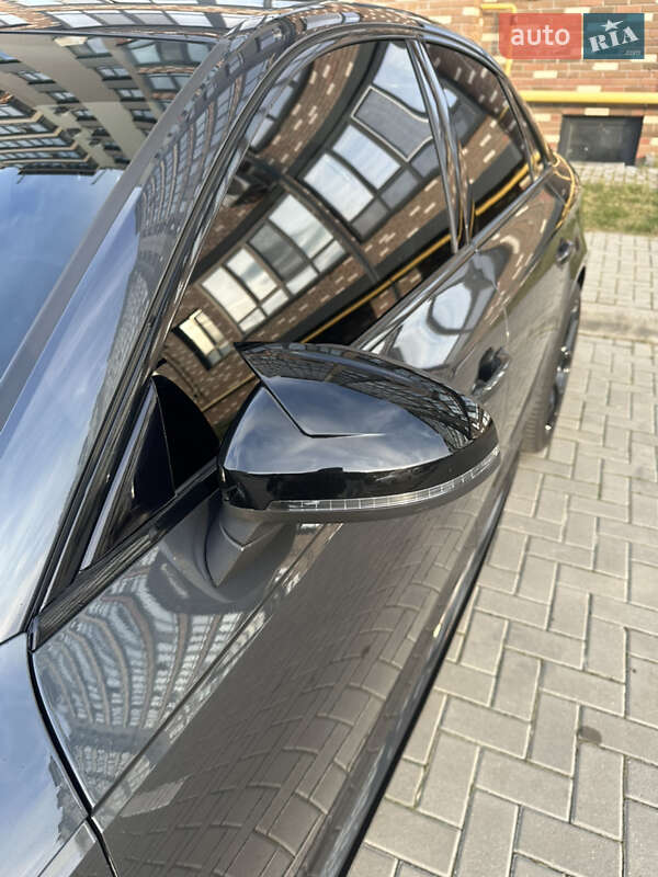 Седан Audi A4 2016 в Житомирі