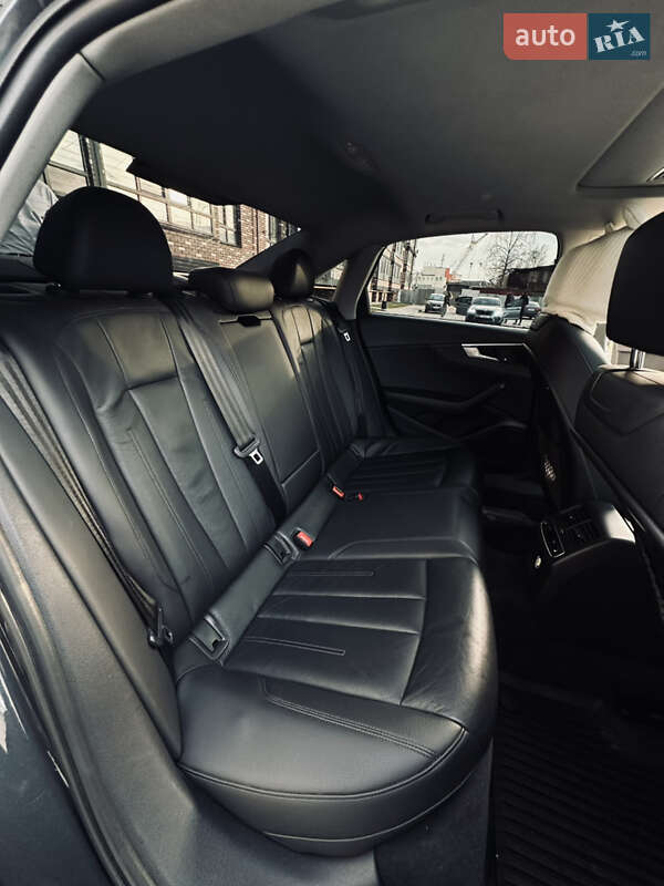 Седан Audi A4 2016 в Житомирі