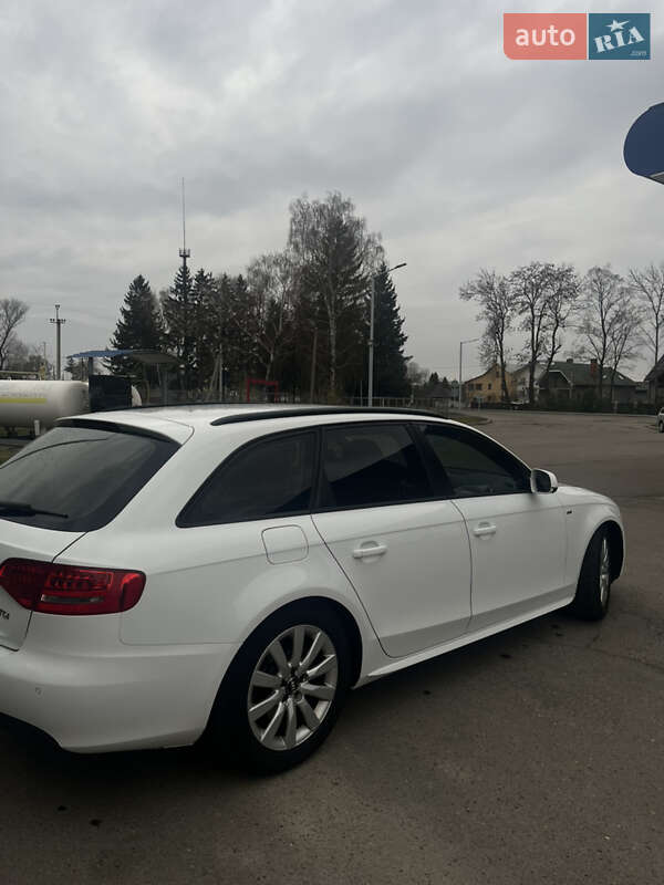 Універсал Audi A4 2011 в Самборі