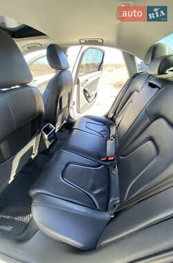 Седан Audi A4 2013 в 