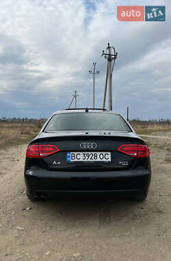 Седан Audi A4 2010 в 