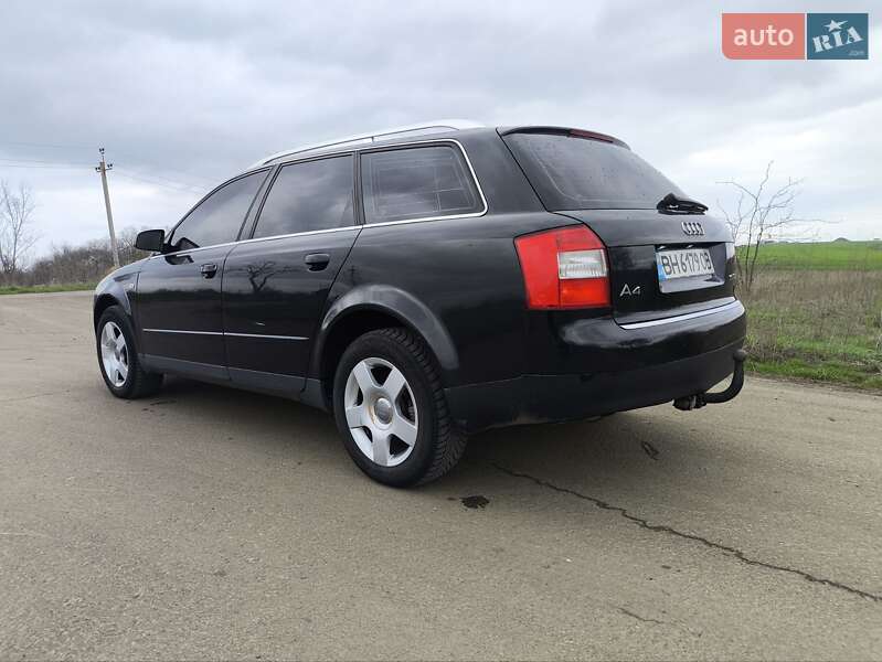 Универсал Audi A4 2004 в Великодолинском