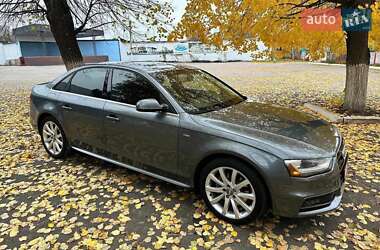 Седан Audi A4 2014 в 
