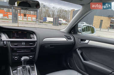 Седан Audi A4 2013 в 