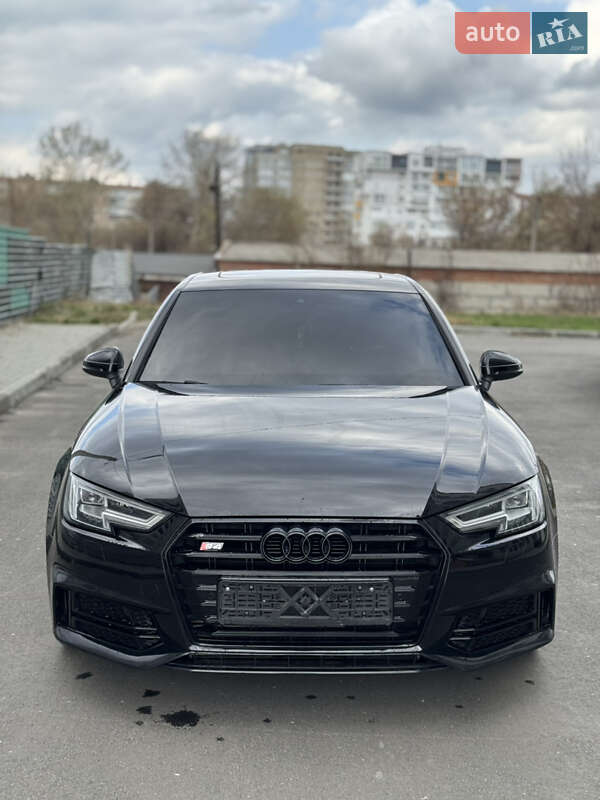 Audi A4 2017