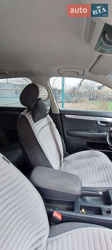 Универсал Audi A4 2006 в Раздельной