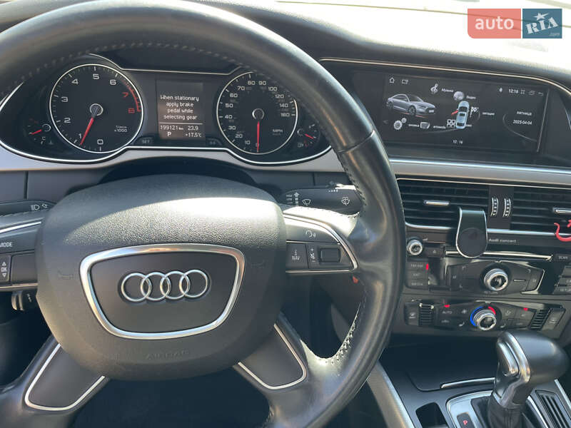 Седан Audi A4 2013 в Харькове