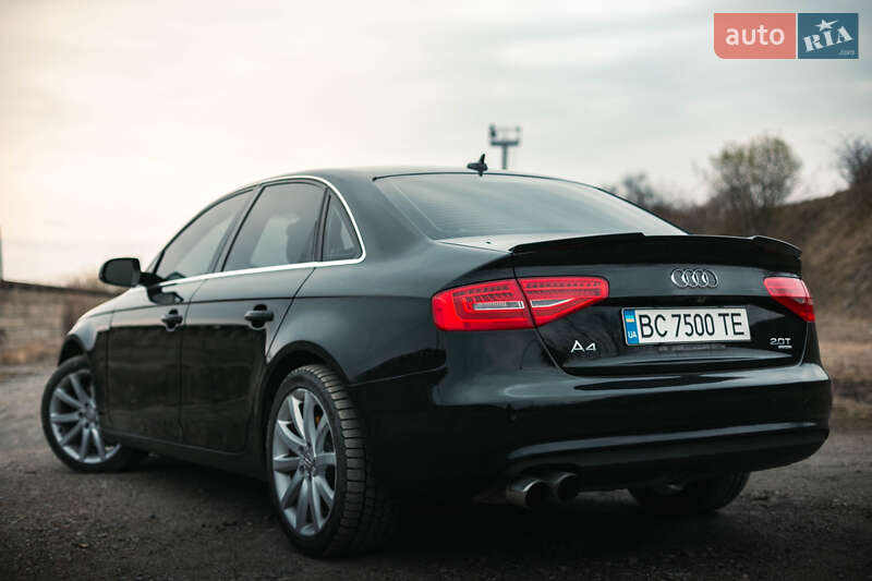 Седан Audi A4 2013 в Золочеве