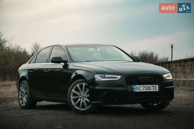 Седан Audi A4 2013 в Золочеве
