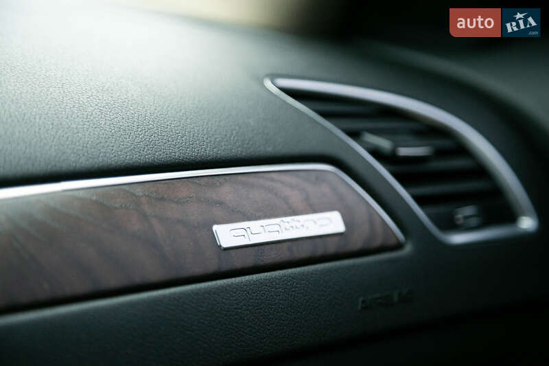 Седан Audi A4 2013 в Золочеве