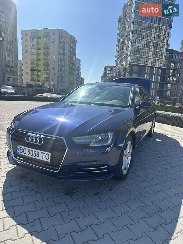 Седан Audi A4 2019 в Львові