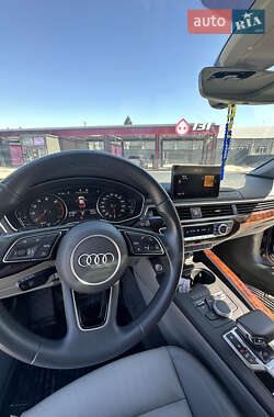 Седан Audi A4 2019 в 