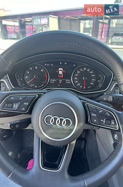 Седан Audi A4 2019 в 