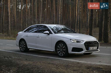 Седан Audi A4 2020 в 