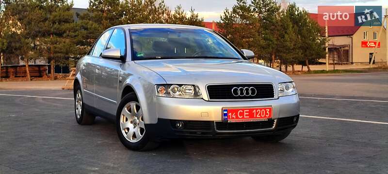 Седан Audi A4 2003 в Самборі
