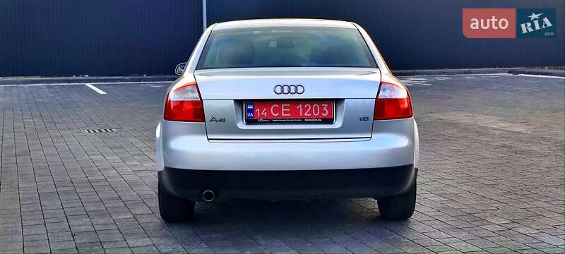 Седан Audi A4 2003 в Самборі