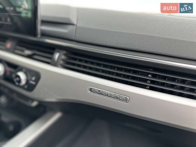 Седан Audi A4 2021 в Хмельницком
