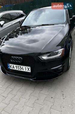 Седан Audi A4 2015 в 