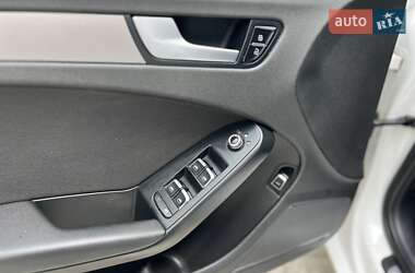 Седан Audi A4 2012 в 