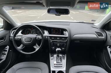 Седан Audi A4 2012 в 