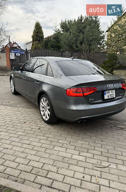 Седан Audi A4 2012 в 