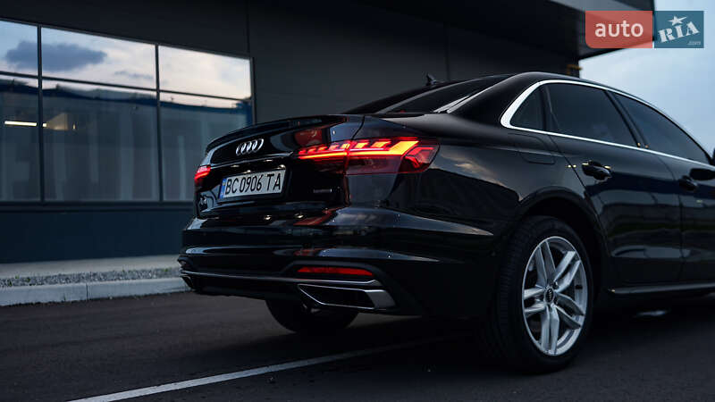 Седан Audi A4 2020 в Львові