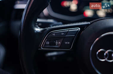 Седан Audi A4 2020 в 