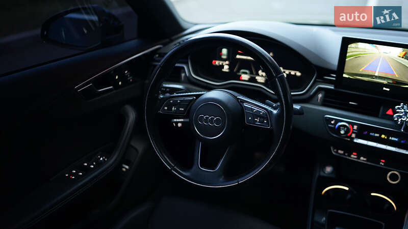 Седан Audi A4 2020 в Львові