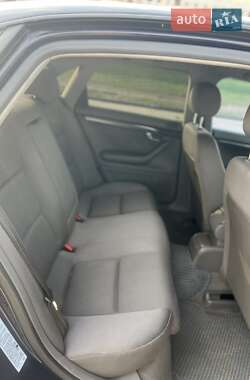 Седан Audi A4 2001 в 