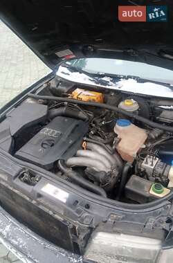 Универсал Audi A4 1998 в 