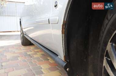 Седан Audi A4 1996 в Обухове