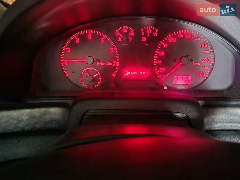 Седан Audi A4 1997 в Вінниці