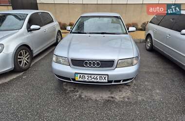 Седан Audi A4 1997 в 