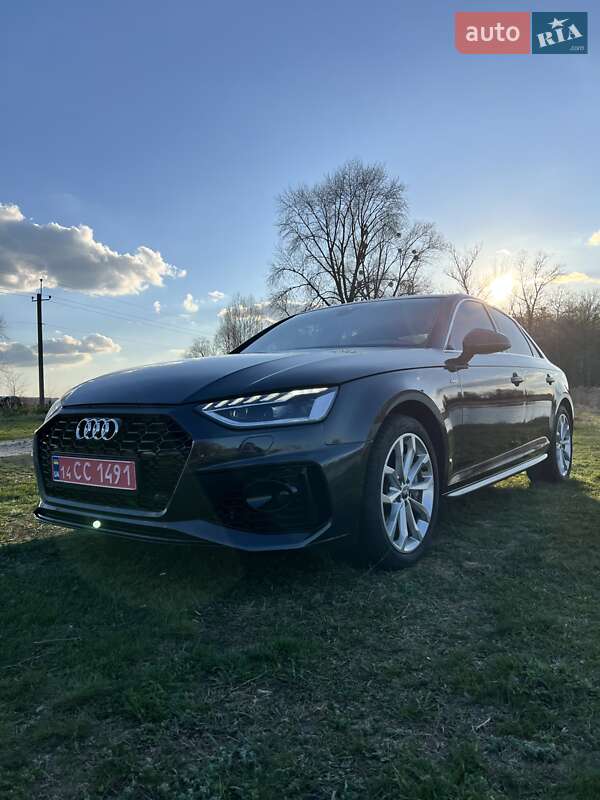 Седан Audi A4 2019 в Полтаві