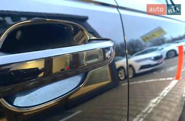 Седан Audi A4 2017 в 
