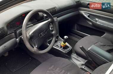 Универсал Audi A4 2000 в 