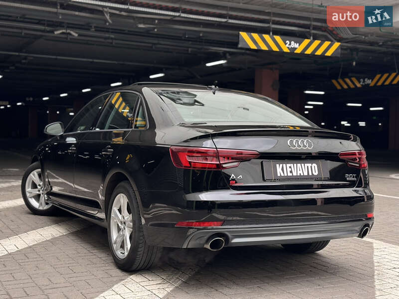 Седан Audi A4 2017 в Киеве
