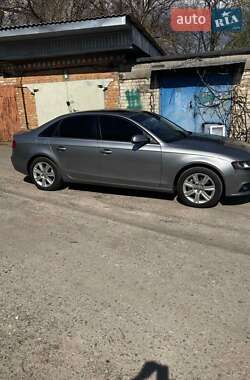Седан Audi A4 2011 в 