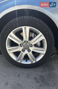 Седан Audi A4 2011 в 