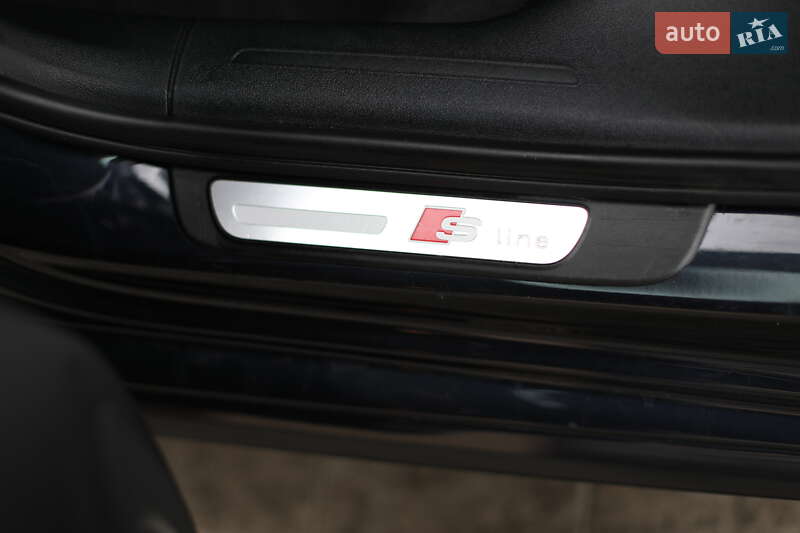 Седан Audi A4 2015 в Львове