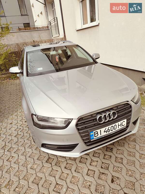 Универсал Audi A4 2012 в 
