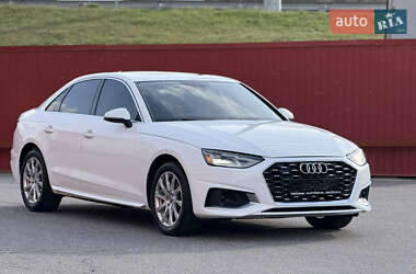 Седан Audi A4 2020 в 