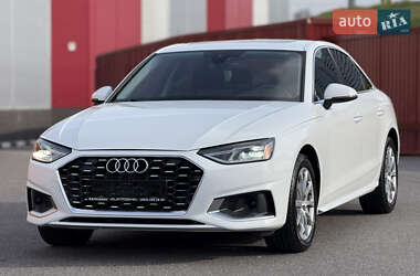 Седан Audi A4 2020 в 