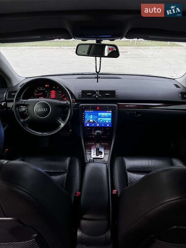 Седан Audi A4 2002 в Запорожье